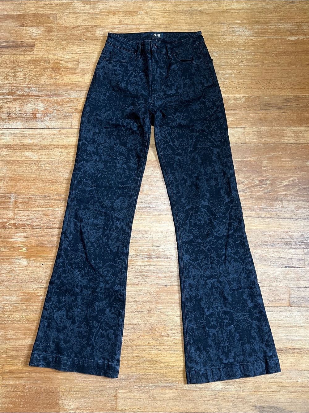 PAIGE Filigree Printed Black Flare Jeans size 27